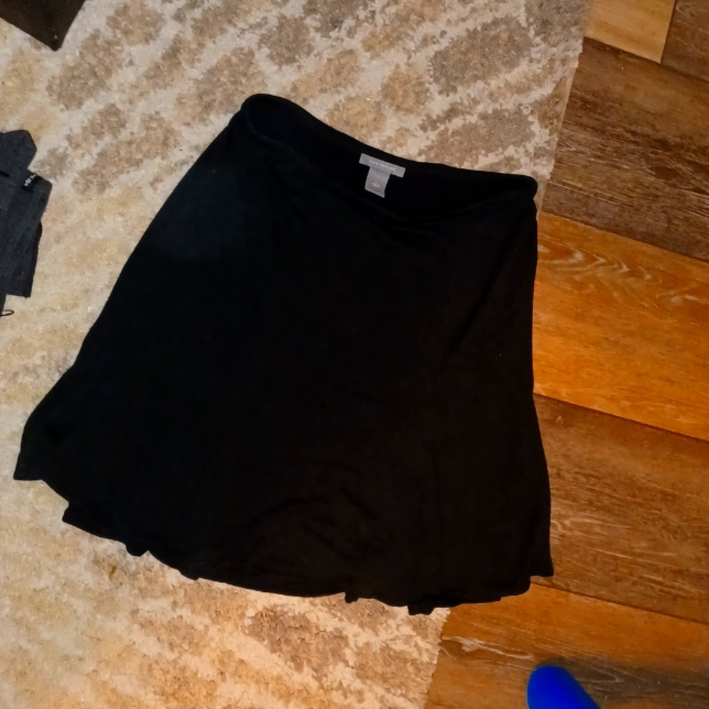 Ann Taylor size small black skirt